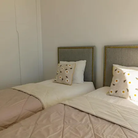 Golden Dreams Of * Fuengirola