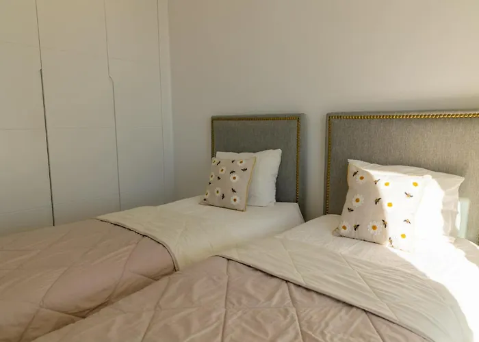 Golden Dreams Of * Fuengirola